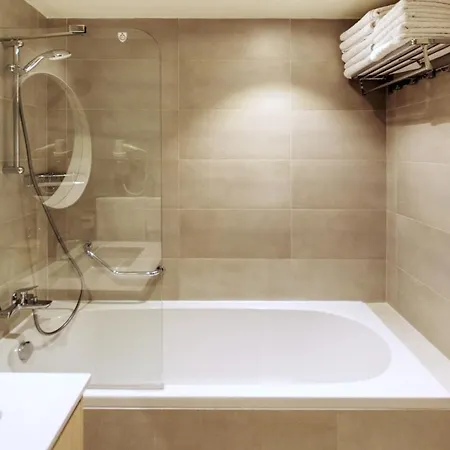 Mvp - Waterfront Apartman