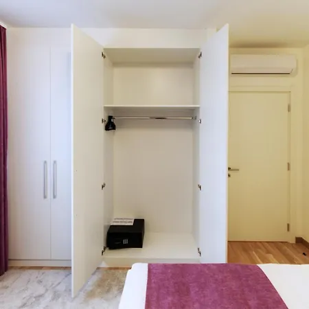 Mvp - Waterfront Apartment *