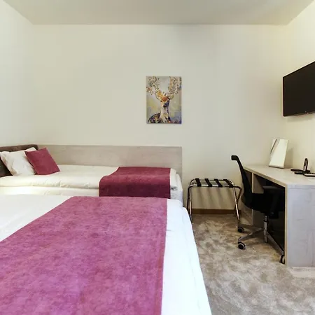 Mvp - Waterfront Apartman *